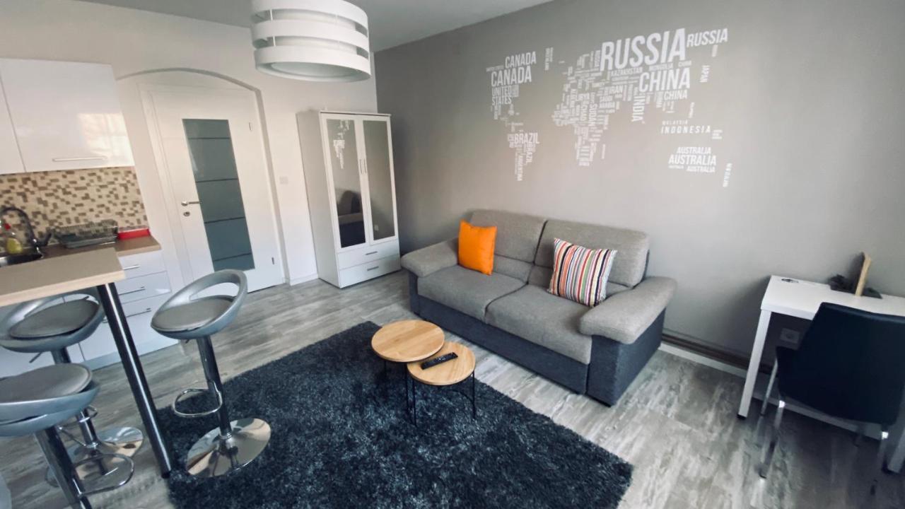 Apartment Impression Osijek Buitenkant foto