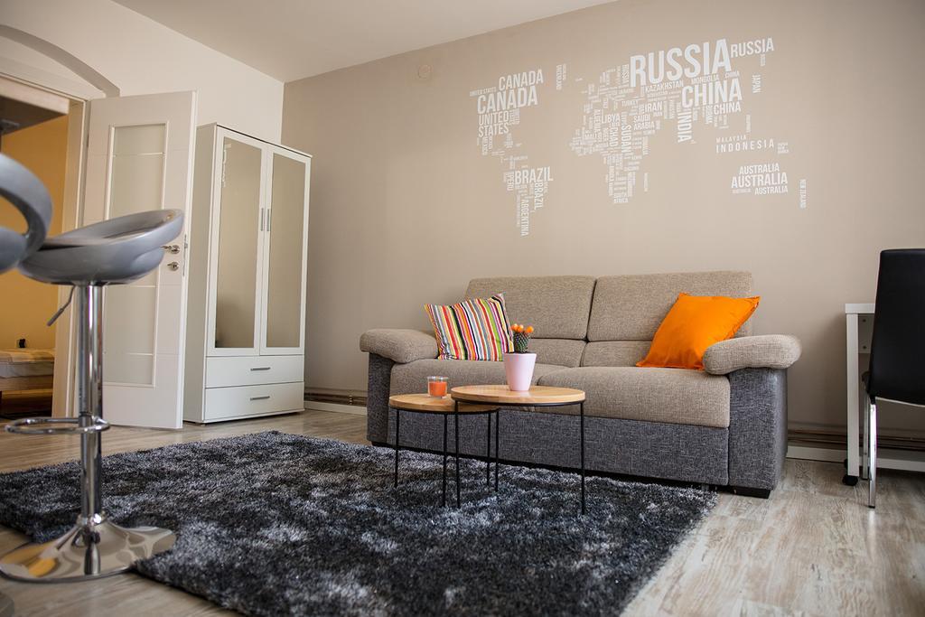 Apartment Impression Osijek Buitenkant foto